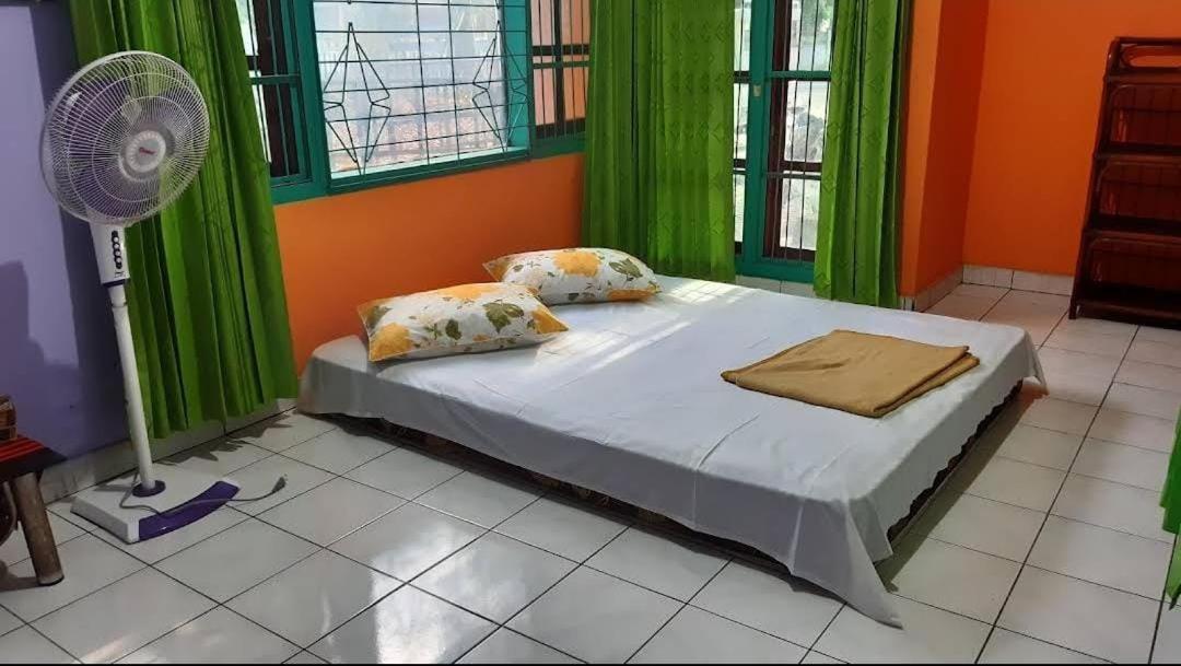 Guest House Dorm Floressa マウメレ エクステリア 写真